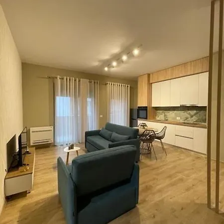 Delijorgji Sunrise 2 * 티라나